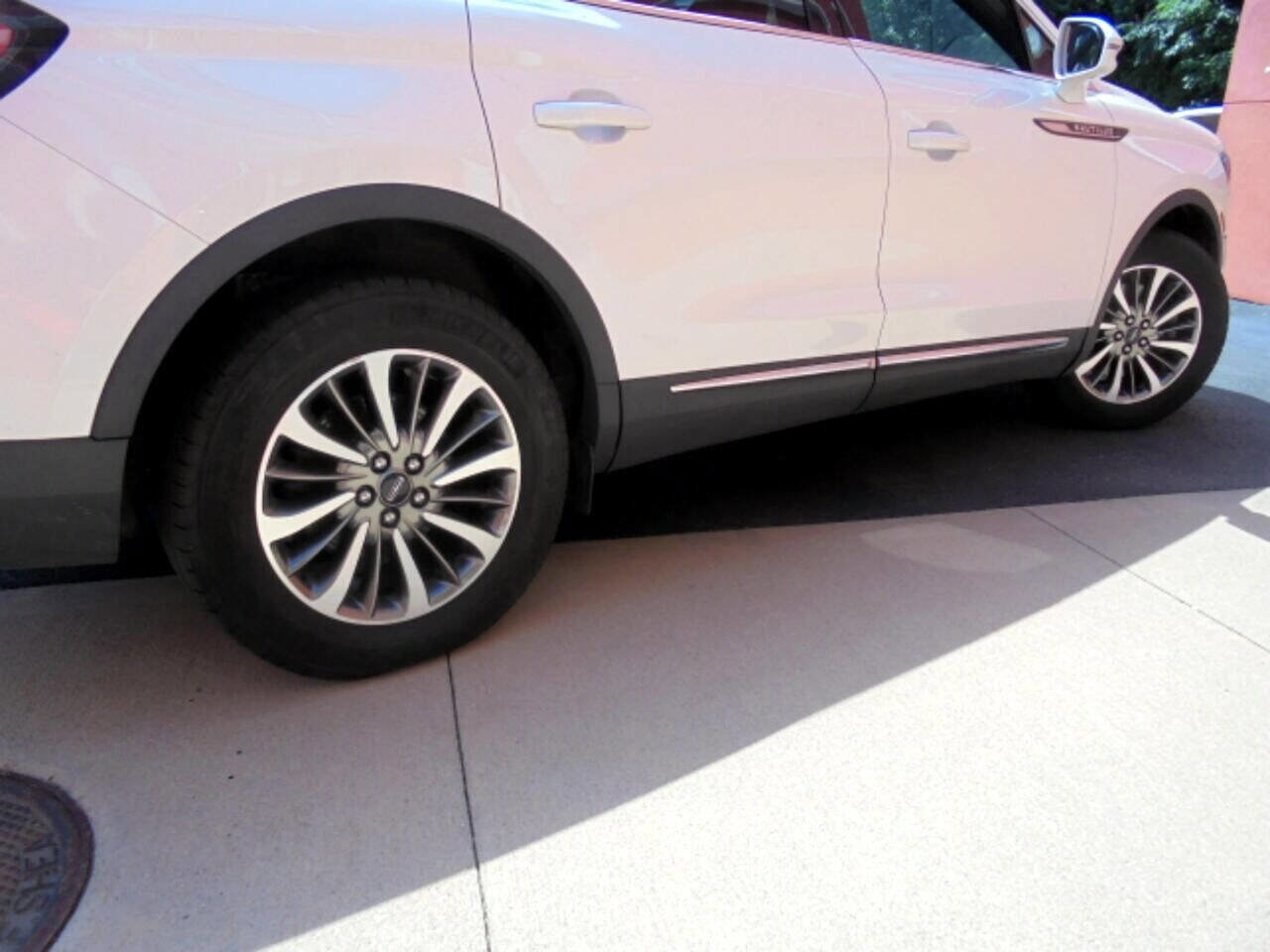 Used 2019 Lincoln Nautilus Select image 31