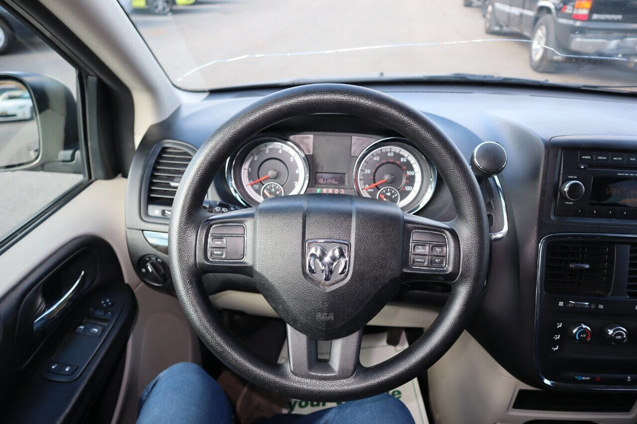 Used 2013 RAM C/V Tradesman image 50