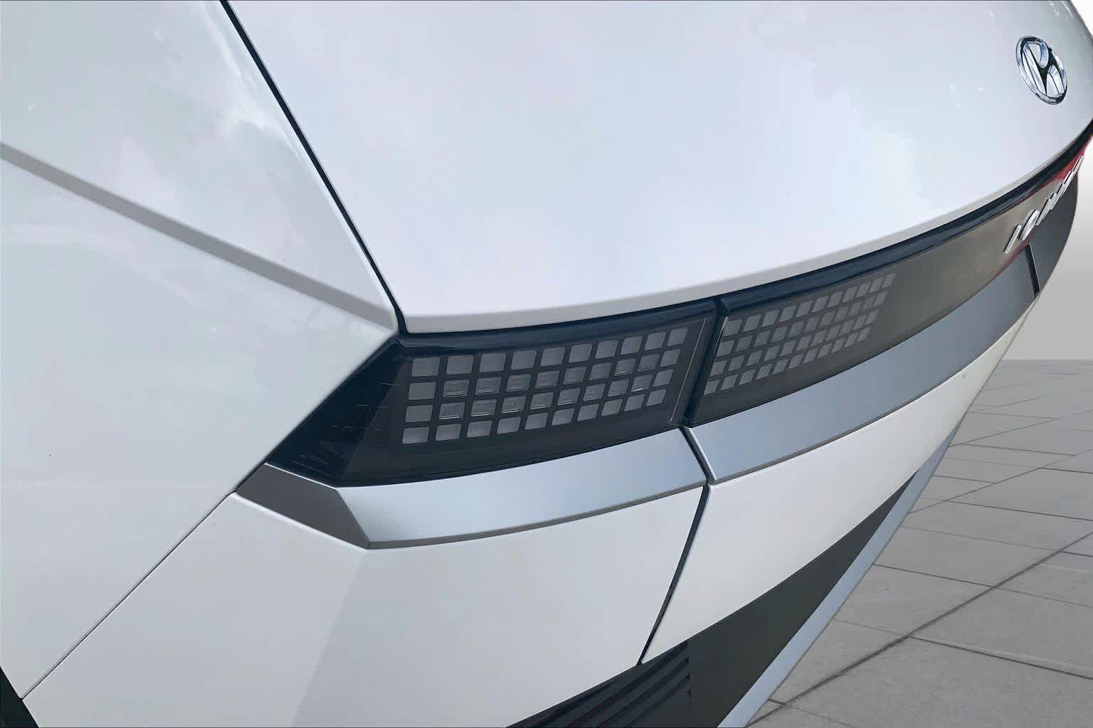 Used 2024 Hyundai Ioniq 5 SEL RWD image 27