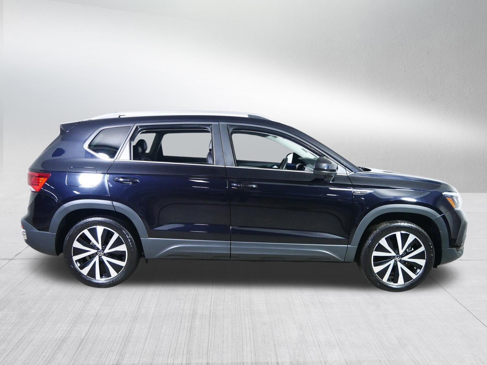 Used 2023 Volkswagen Taos SE image 8