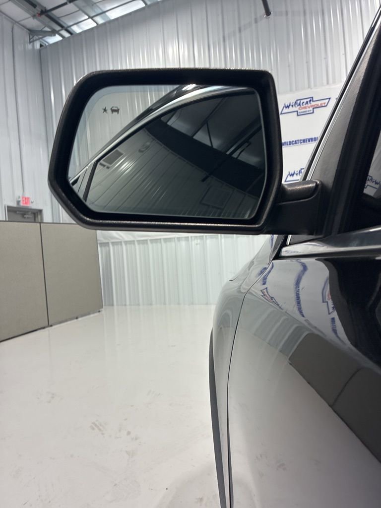 Used 2017 GMC Acadia SLT image 12