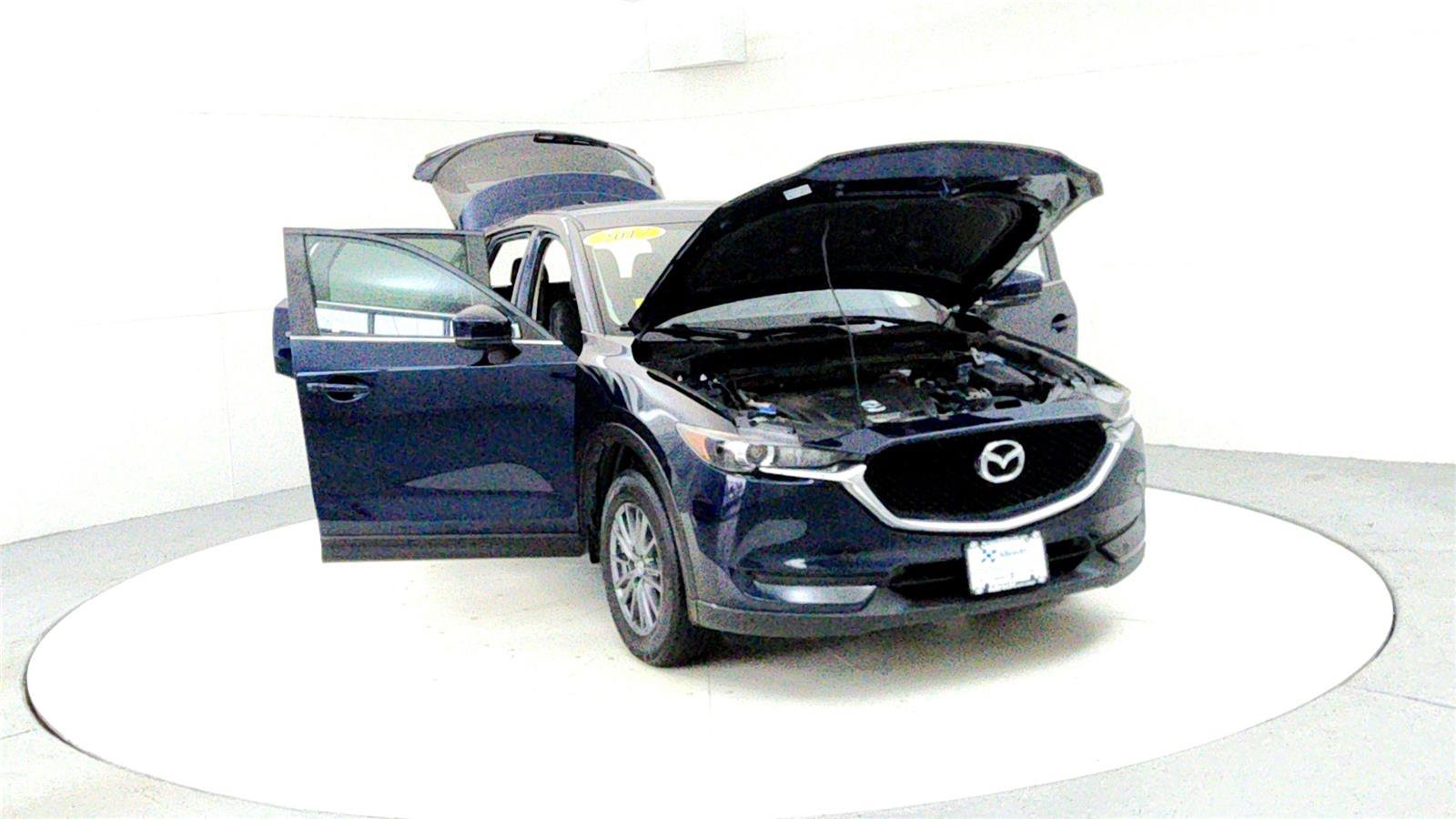 Used 2017 MAZDA CX-5 Touring image 9