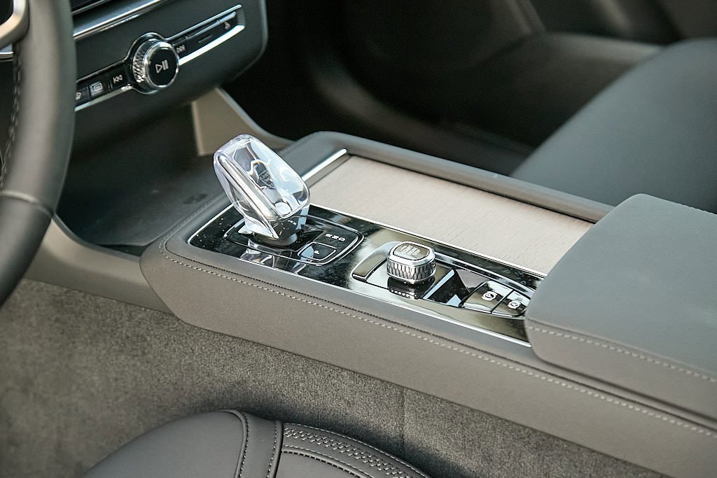 New 2026 Volvo XC90 B6 Plus image 16