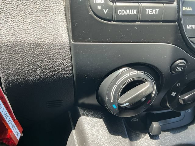 Used 2011 MAZDA MAZDA2 Sport FWD image 16