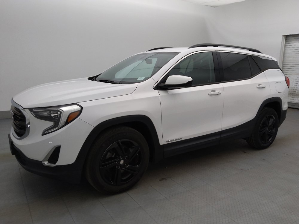 Used 2019 GMC Terrain SLE w/ Driver Convenience Package image 2