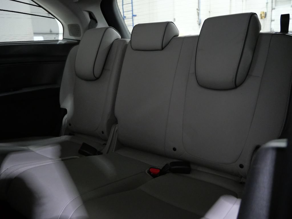Used 2024 Honda Odyssey Elite image 25