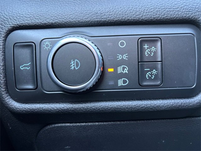 Used 2022 Ford Explorer XLT w/ Equipment Group 202A image 17