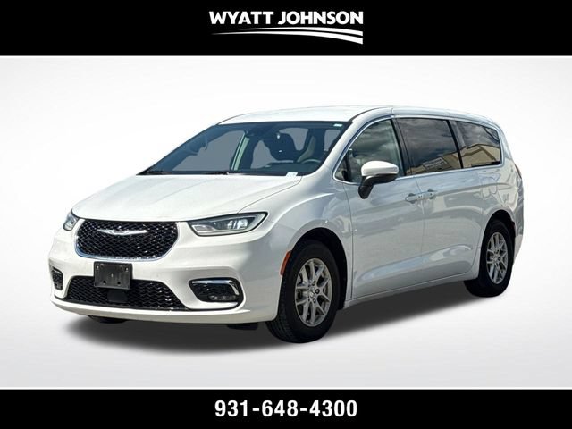 Used 2023 Chrysler Pacifica Touring-L