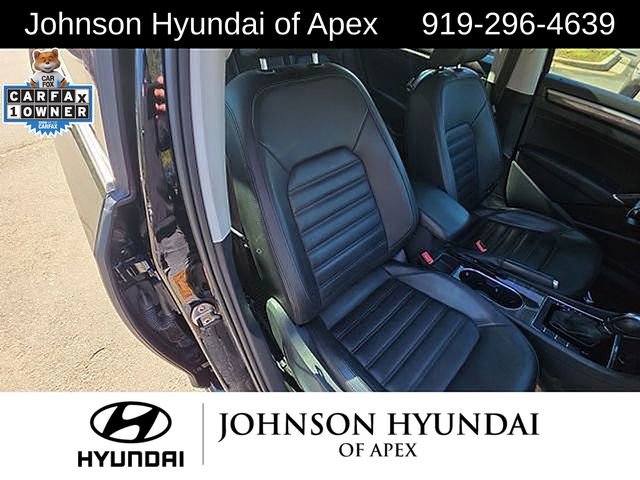 Used 2016 Volkswagen Passat 1.8T SEL Premium image 30