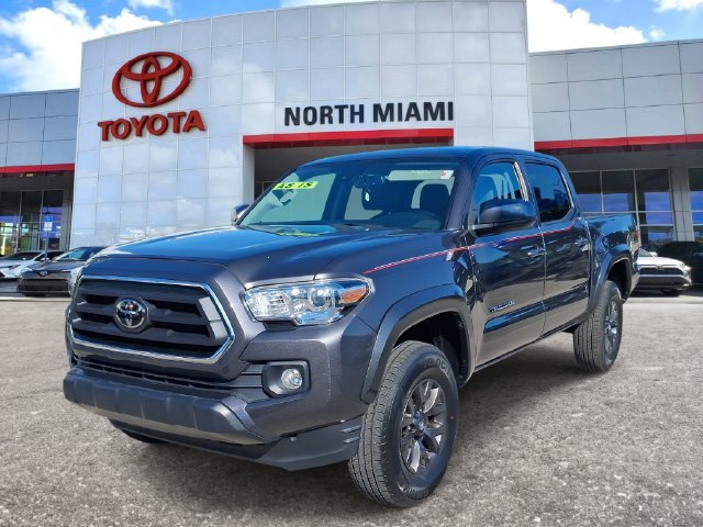 Used 2023 Toyota Tacoma SR5 RWD image 2