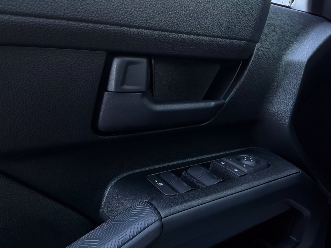 New 2026 Toyota 4Runner SR5 AWD/4WD image 21