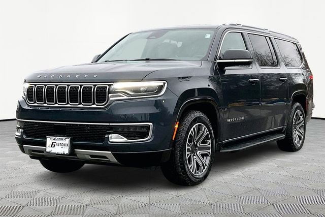 Used 2024 Jeep Wagoneer L Series II w/ Flexible Seating Group image 3