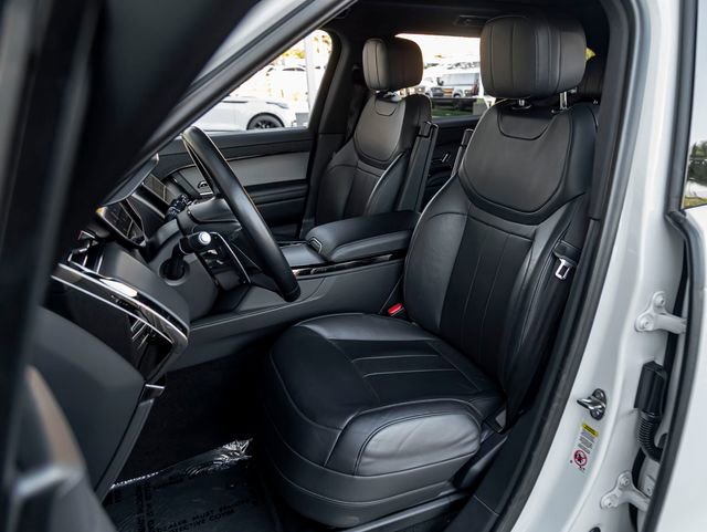 Used 2024 Land Rover Range Rover Sport Dynamic SE AWD/4WD image 13