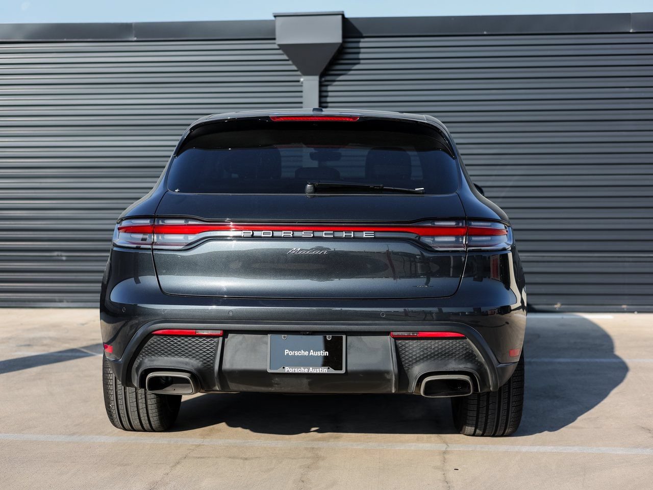 Certified 2026 Porsche Macan AWD/4WD image 6