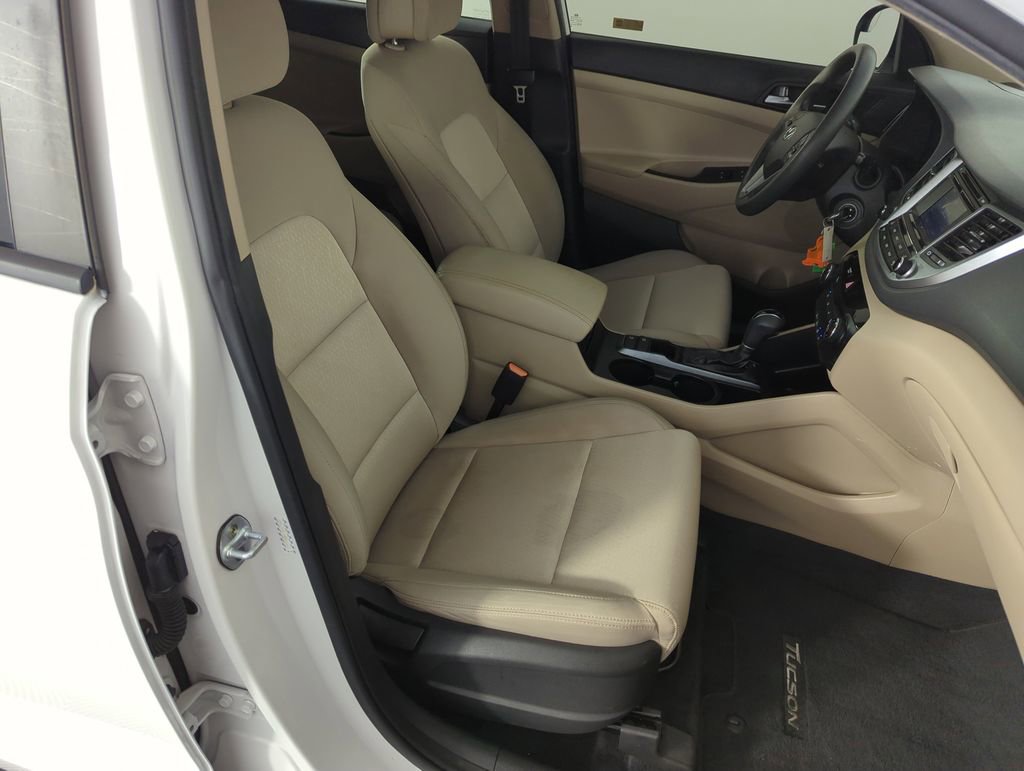 Used 2017 Hyundai Tucson SE image 35