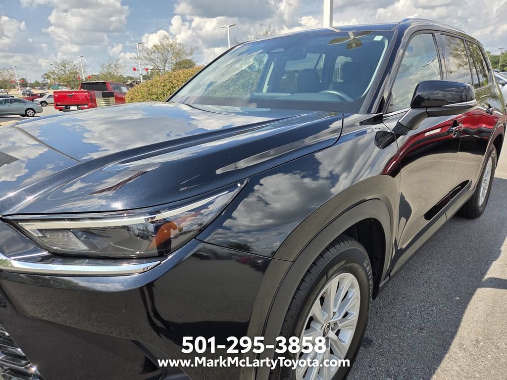 Used 2025 Toyota Grand Highlander AWD image 10