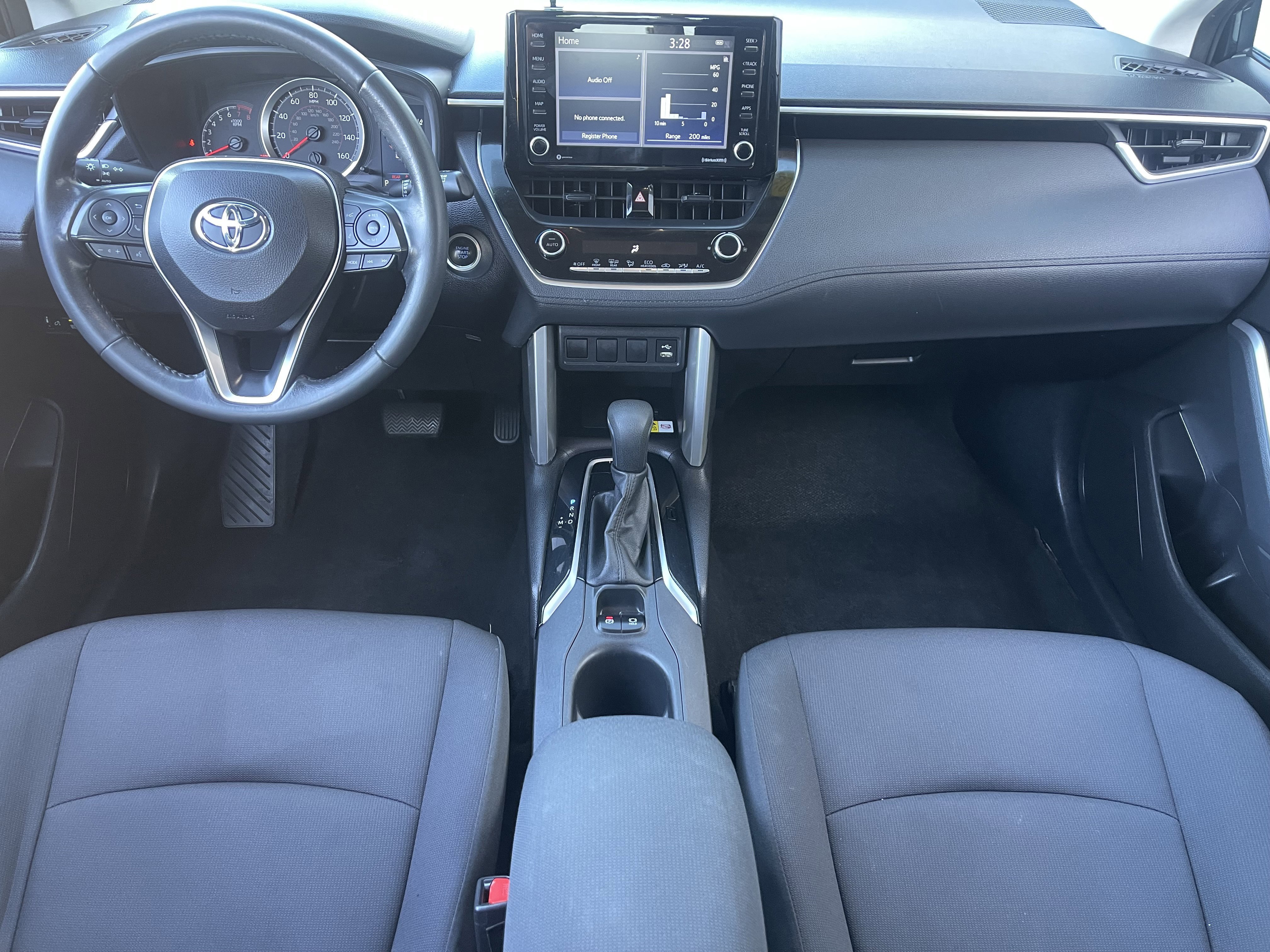 Used 2022 Toyota Corolla Cross LE image 19