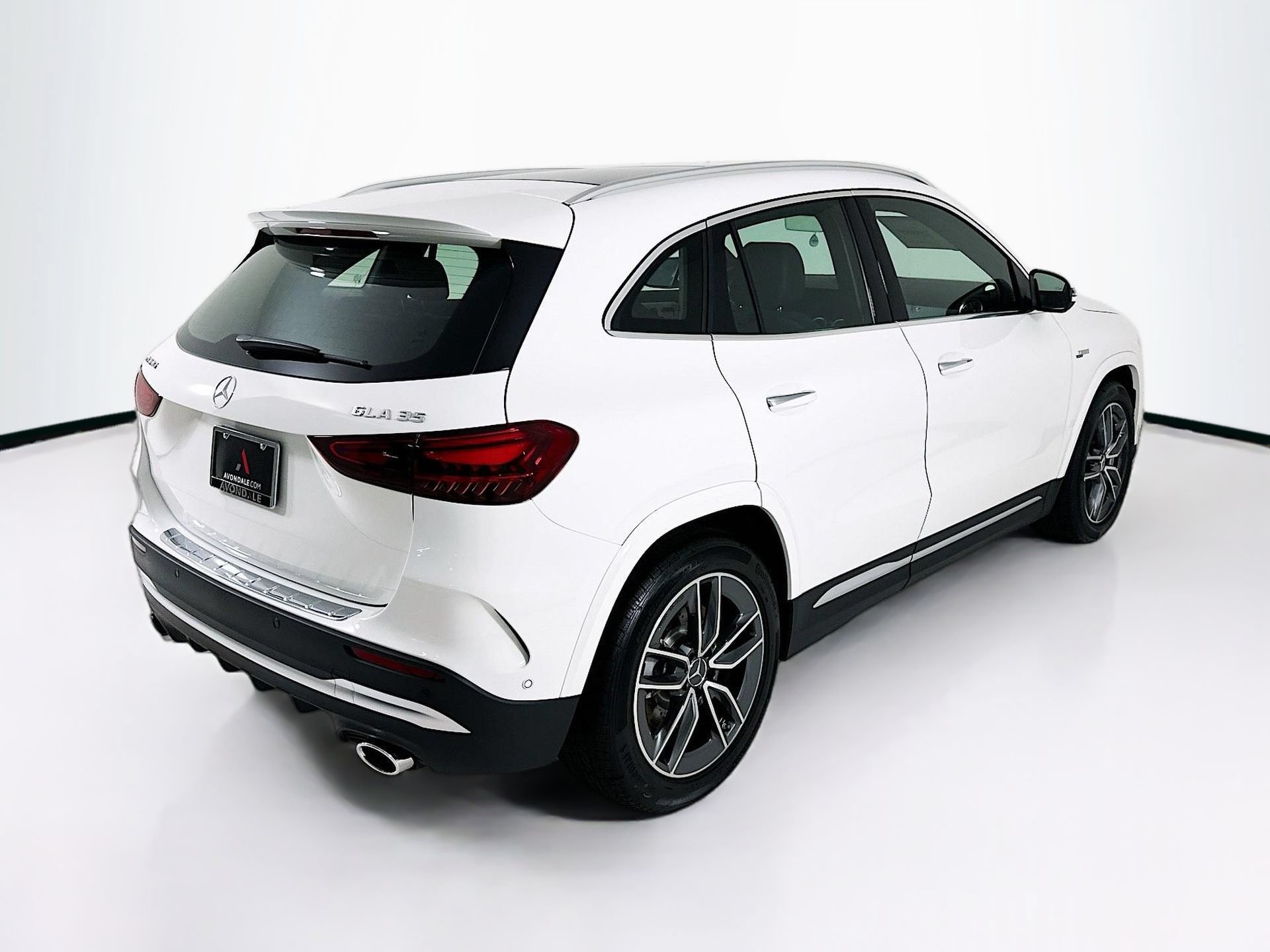 New 2026 Mercedes-Benz GLA 35 AMG 4MATIC image 8