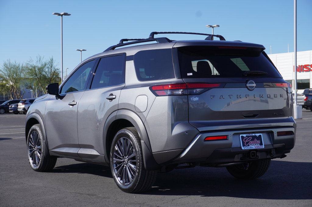 New 2026 Nissan Pathfinder SL w/ SL Premium Package AWD/4WD image 3