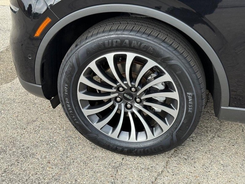 Used 2022 Lincoln Aviator Reserve w/ Equipment Group 201A image 10