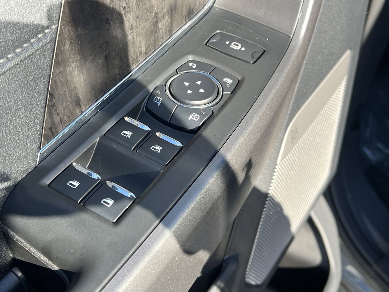 New 2026 Ford F250 Lariat w/ Tremor Off-Road Package image 21