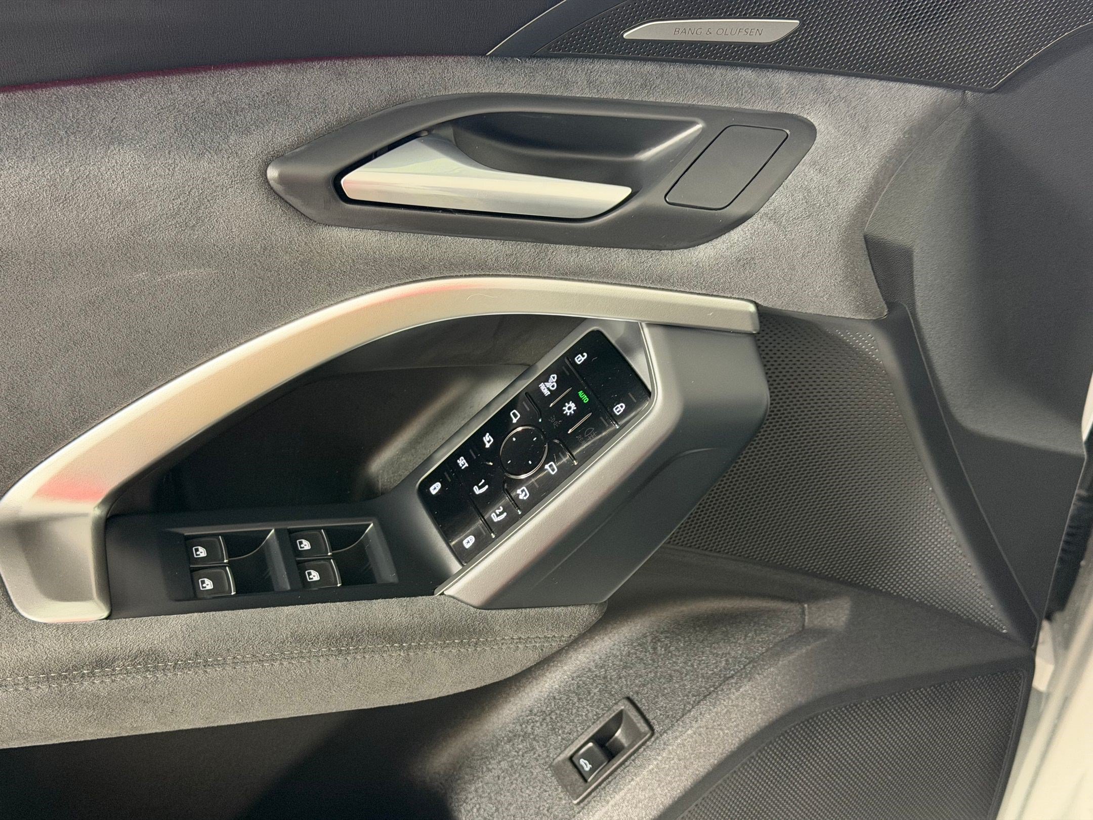New 2026 Audi SQ5 Premium Plus AWD/4WD image 14