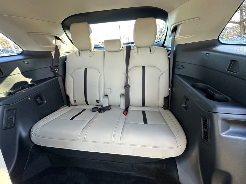 Used 2025 MAZDA CX-90 Plug-In Hybrid w/ Preferred image 24