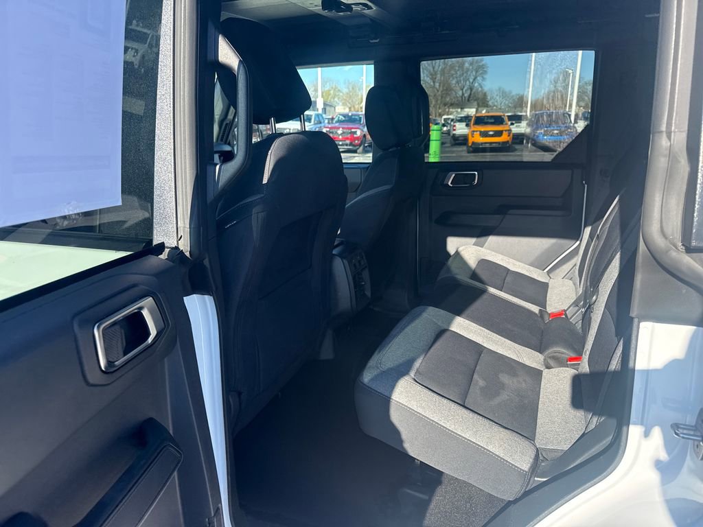 Used 2025 Ford Bronco Big Bend image 13
