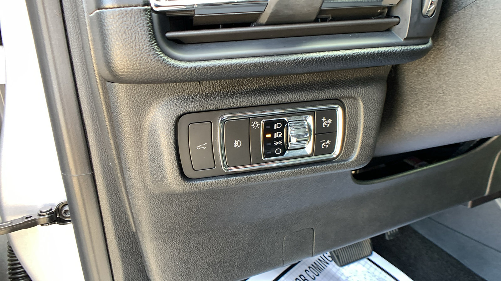 Used 2020 Lincoln Corsair Reserve w/ Equipment Group 201A AWD/4WD image 14