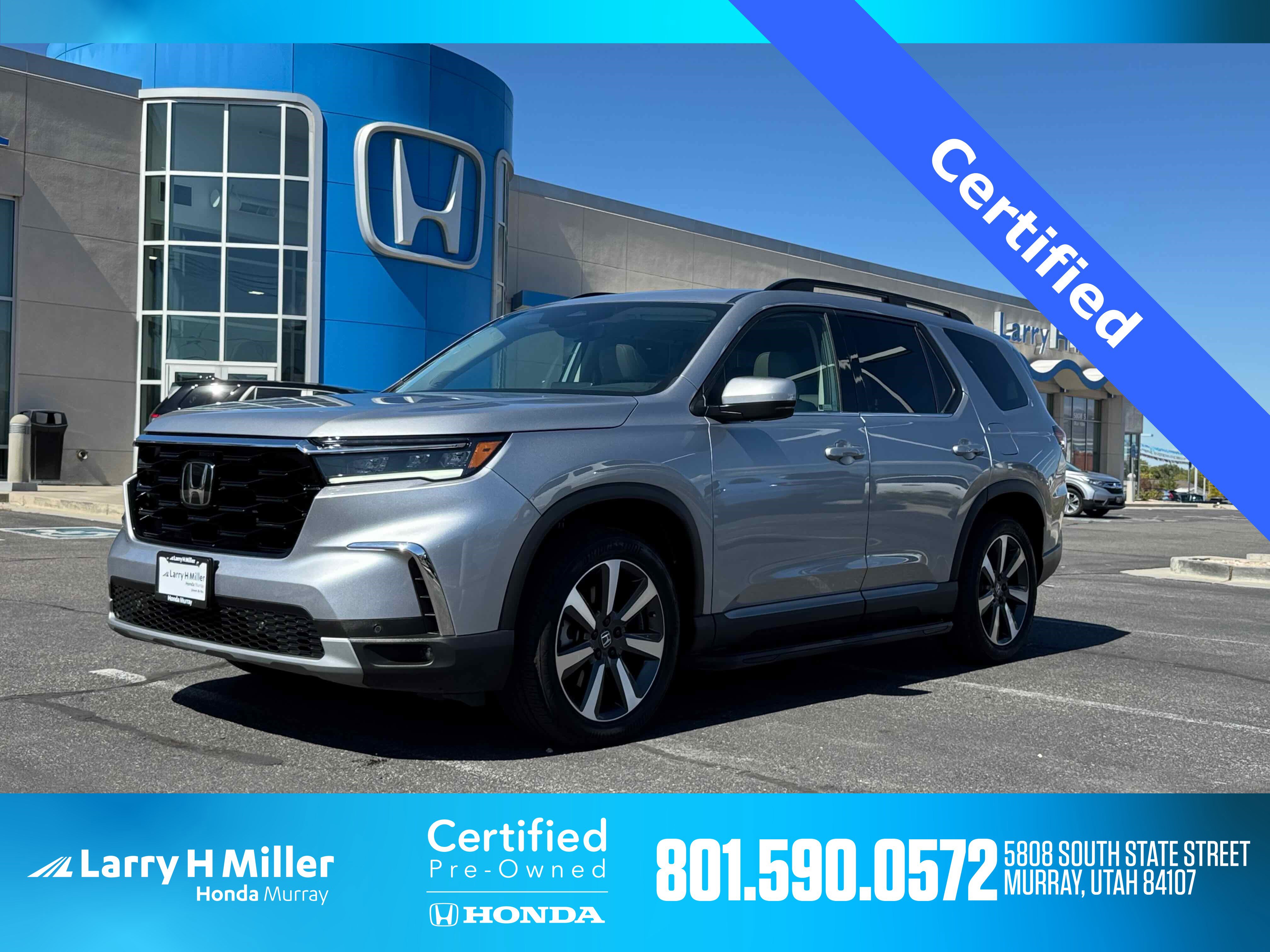 Certified 2023 Honda Pilot Touring image 1