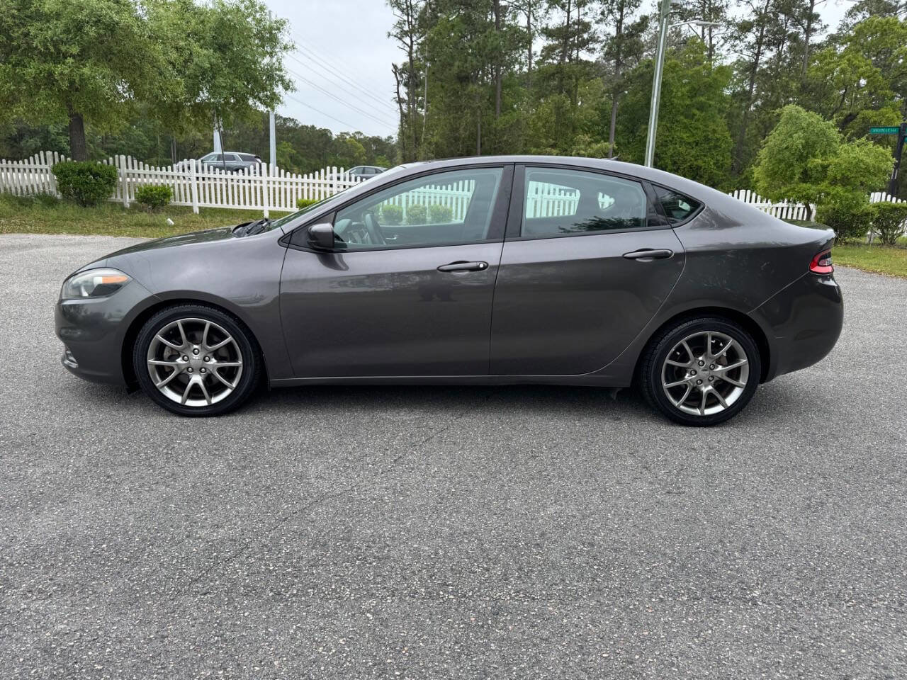 Used 2015 Dodge Dart SXT image 9