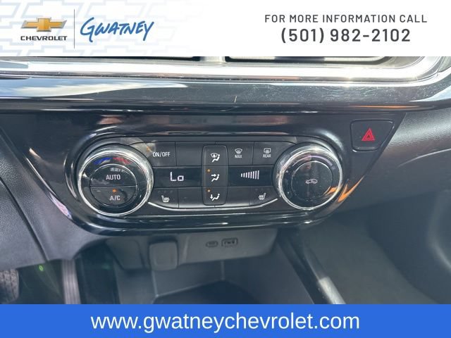 Used 2025 Chevrolet Trax RS w/ Driver Confidence Package FWD image 19