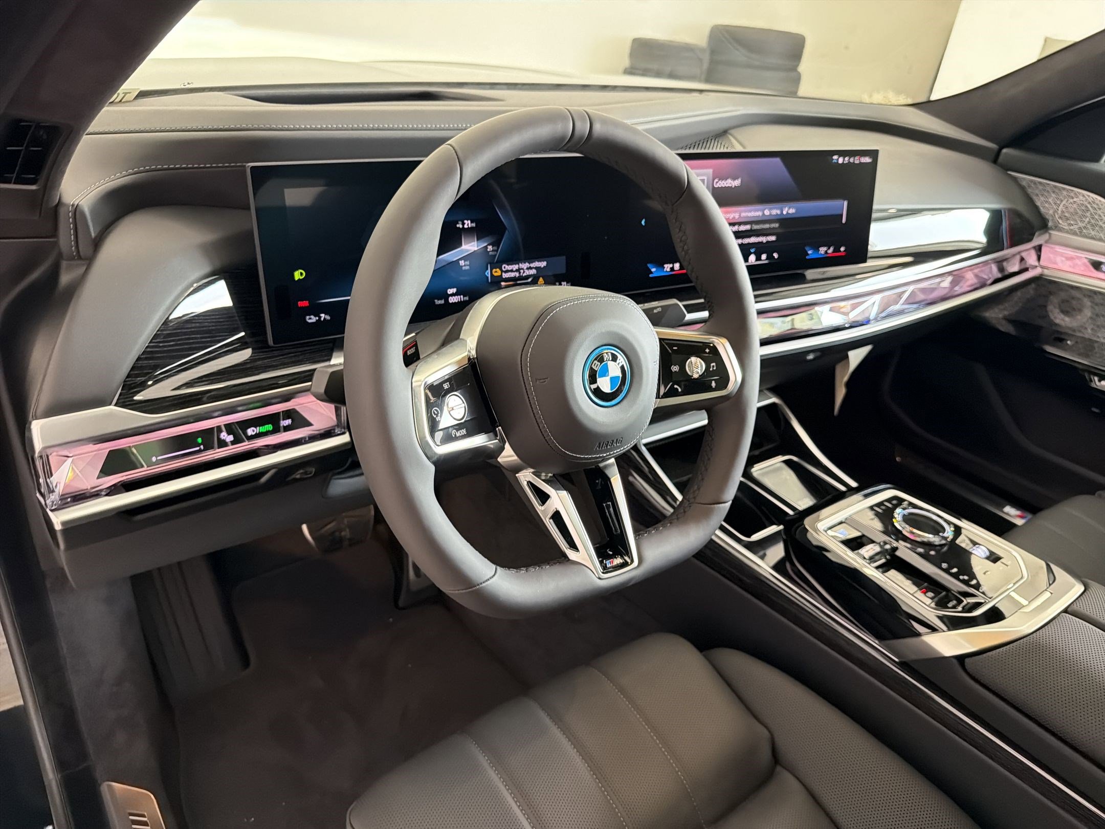 New 2026 BMW i7 xDrive60 AWD/4WD image 4