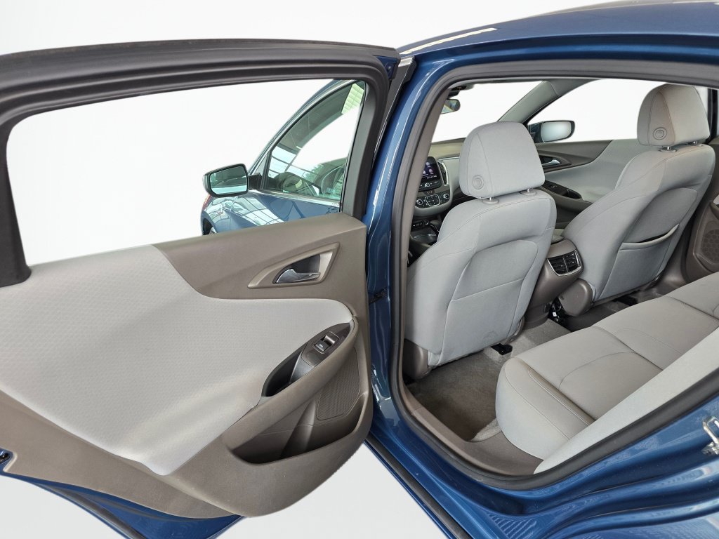 Used 2024 Chevrolet Malibu LT FWD image 35