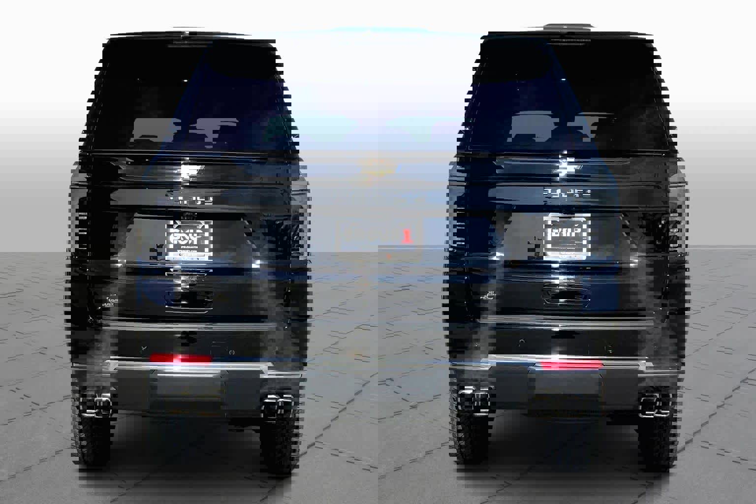 Used 2025 Chevrolet Tahoe High Country w/ Sun And Tow Package image 5