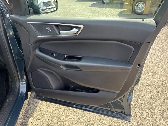 Used 2019 Ford Edge SEL w/ Equipment Group 201A image 28