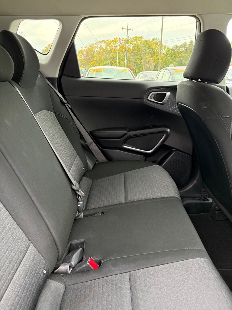 Used 2021 Kia Soul S FWD image 12
