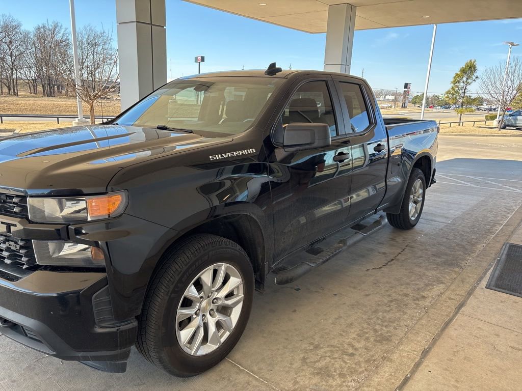 Used 2021 Chevrolet Silverado 1500 Custom image 4