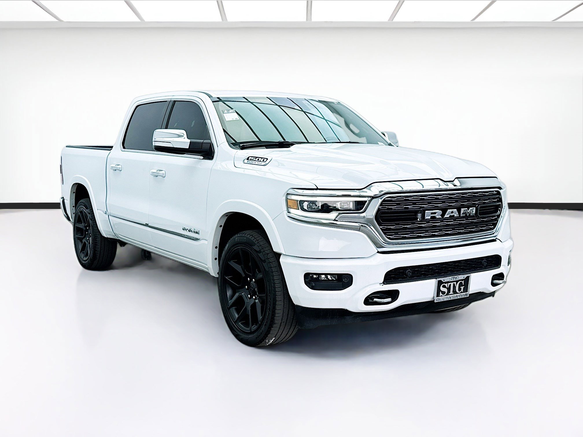 Used 2022 RAM 1500 Limited AWD/4WD image 3