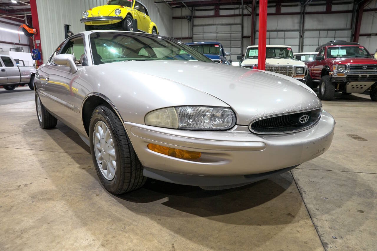Used 1996 Buick Riviera Supercharged Coupe FWD image 12