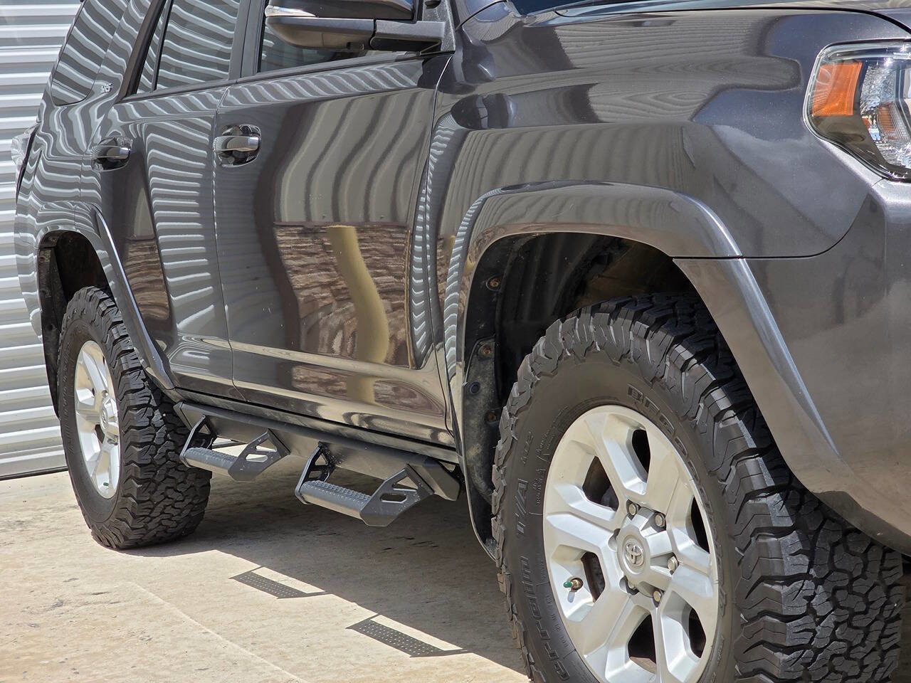 Used 2018 Toyota 4Runner SR5 Premium AWD/4WD image 42