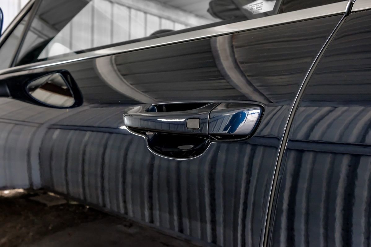 Used 2018 Porsche Cayenne Turbo image 40