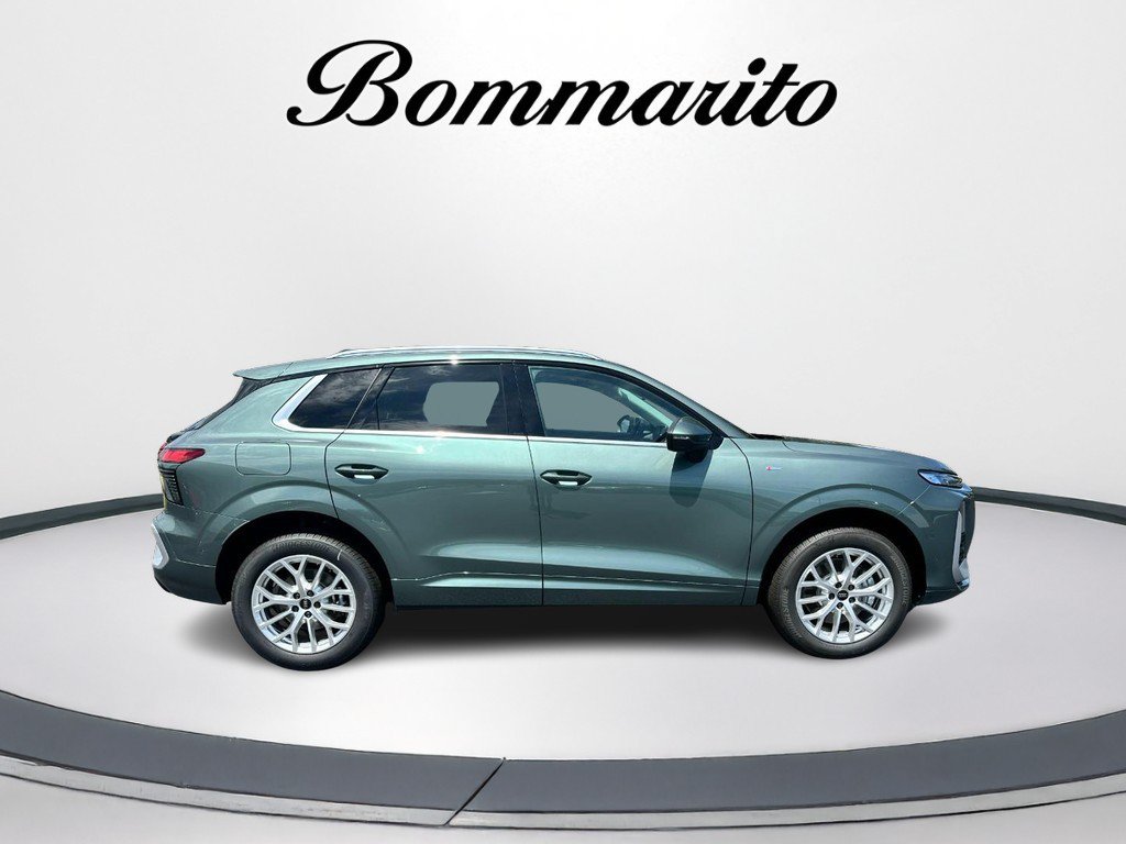 New 2026 Audi Q3 quattro 2.0T AWD/4WD image 2