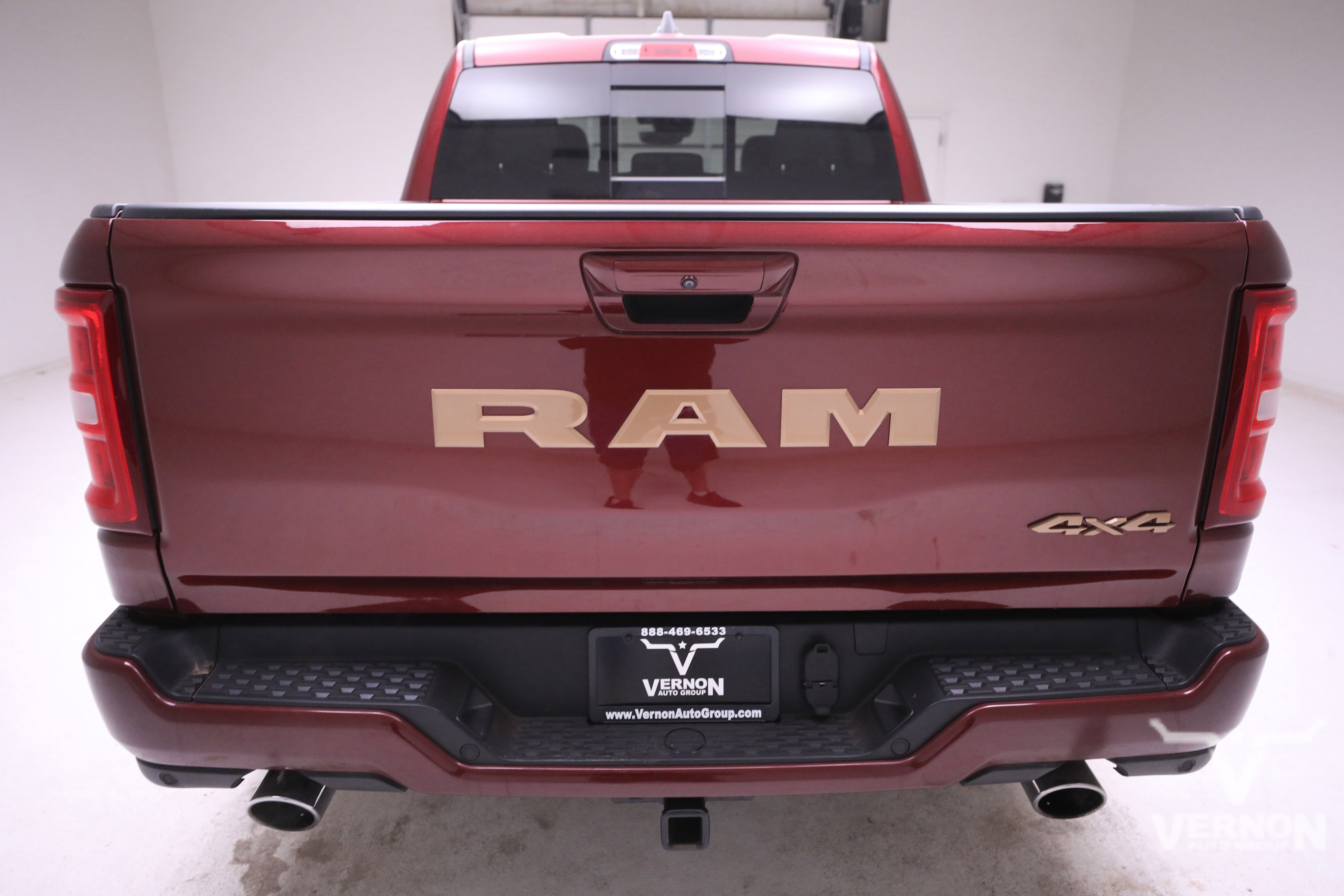 Used 2025 RAM 1500 Laramie w/ Laramie Southwest Edition image 4