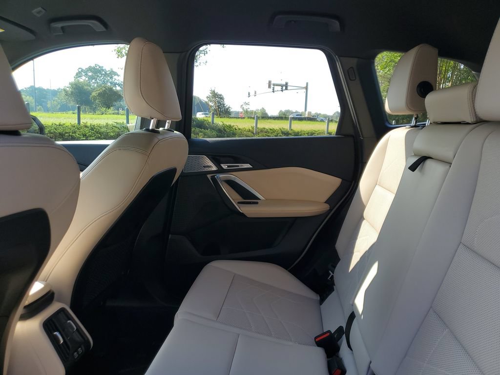 Used 2024 BMW X1 xDrive28i w/ Convenience Package AWD/4WD image 12