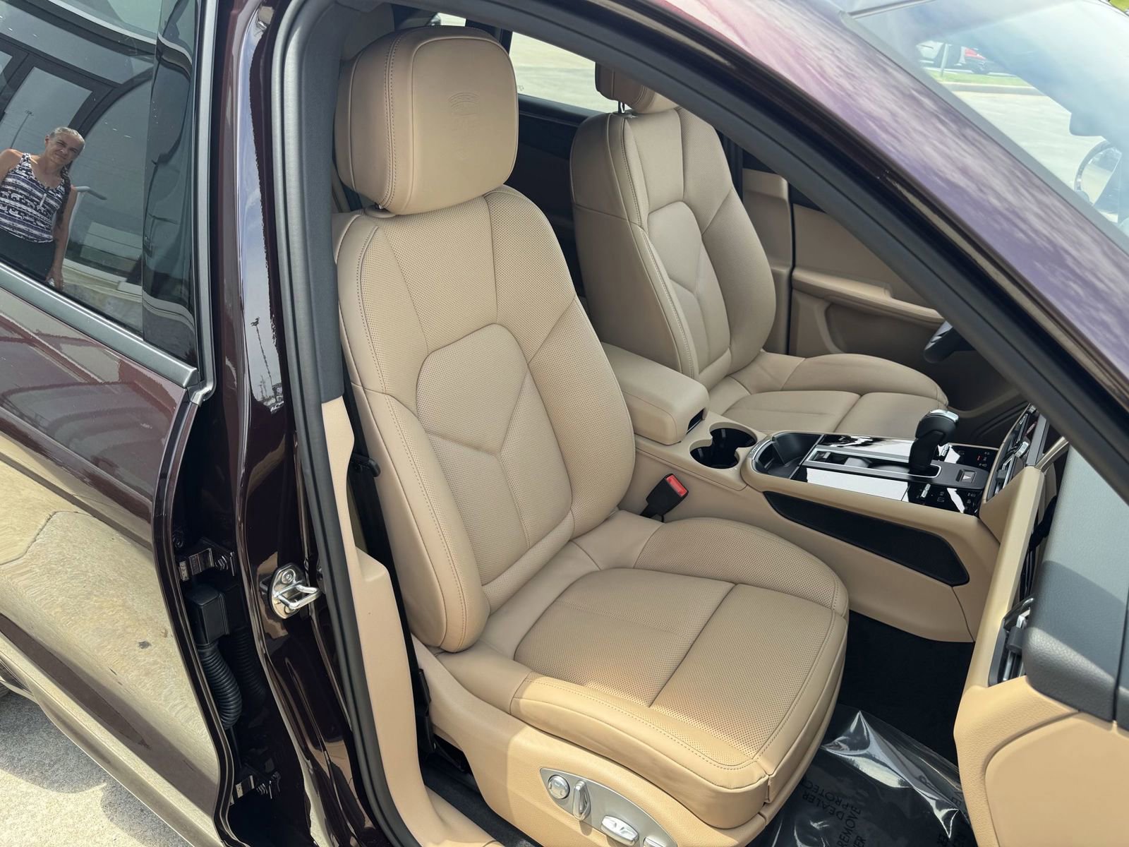 New 2025 Porsche Macan image 22