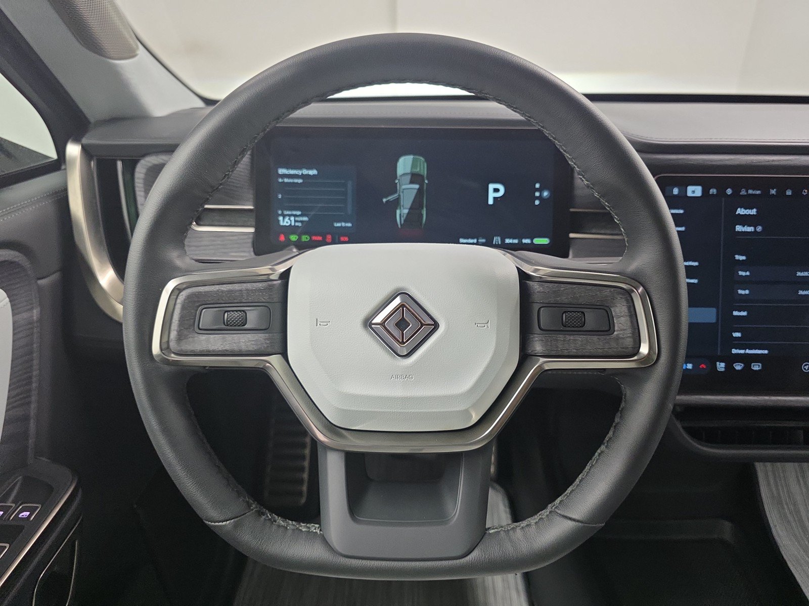 Used 2024 Rivian R1S Adventure AWD/4WD image 28
