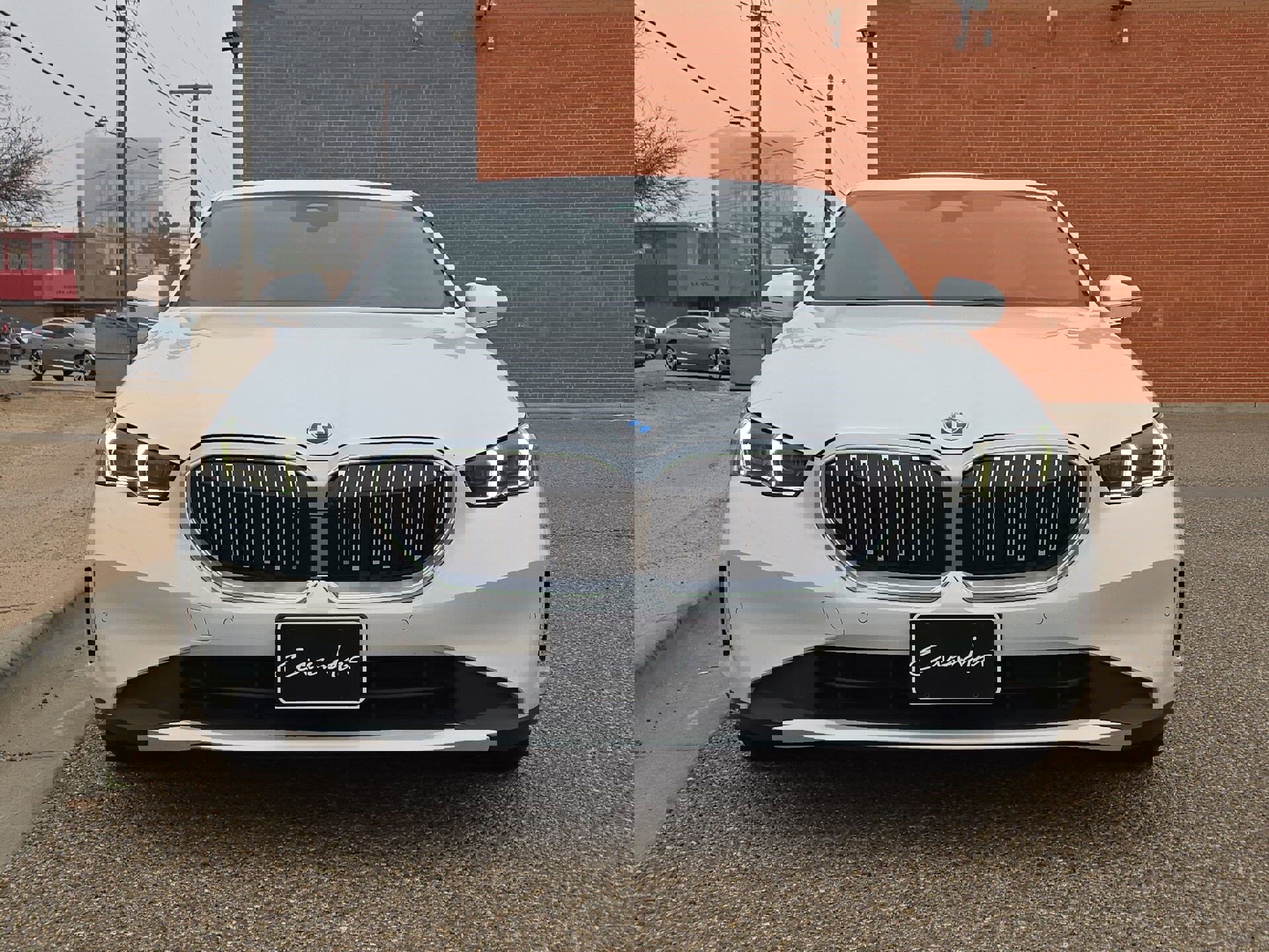 Used 2024 BMW 540i xDrive w/ Premium Package image 10