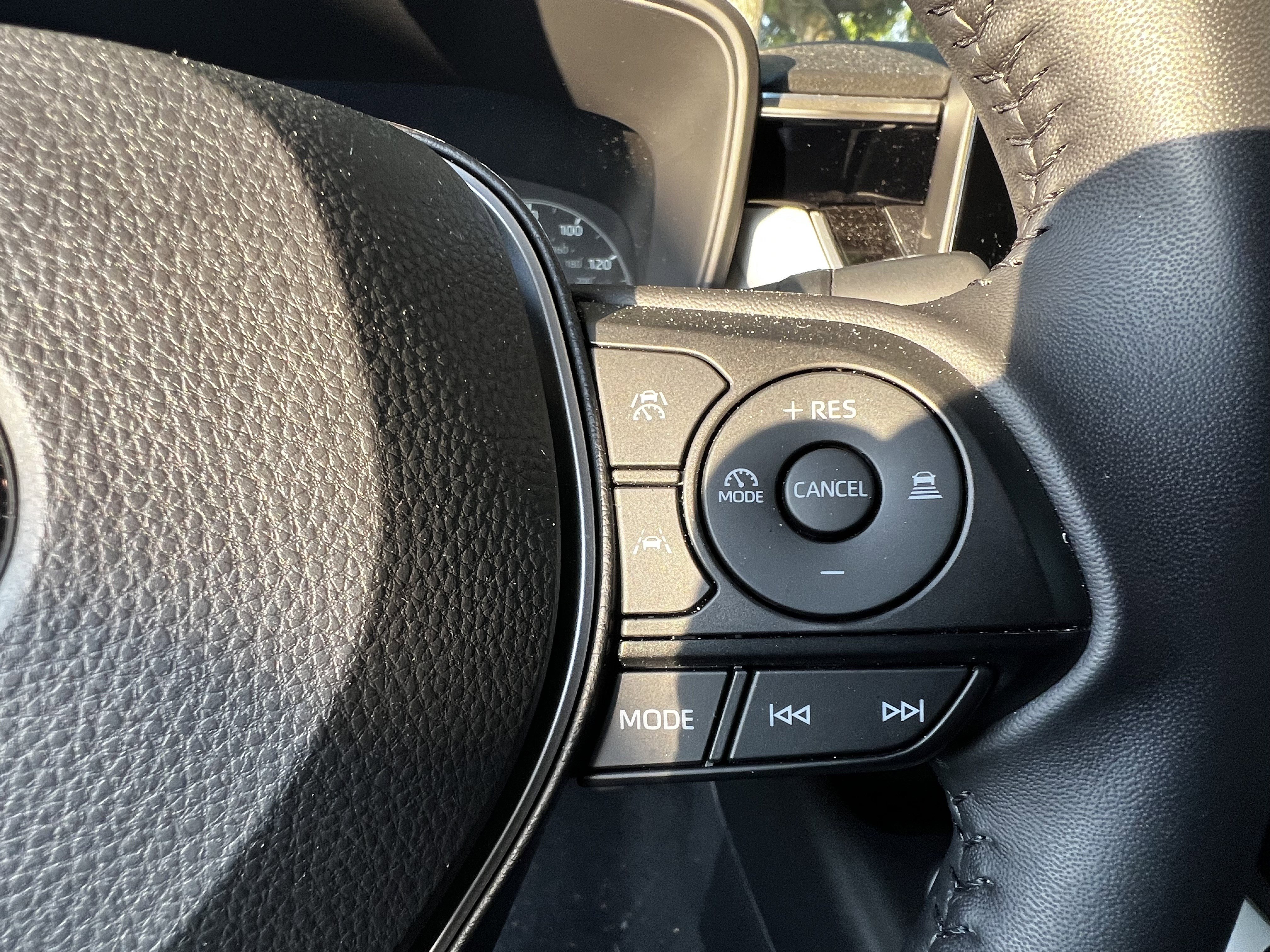 Used 2025 Toyota Corolla SE FWD image 20