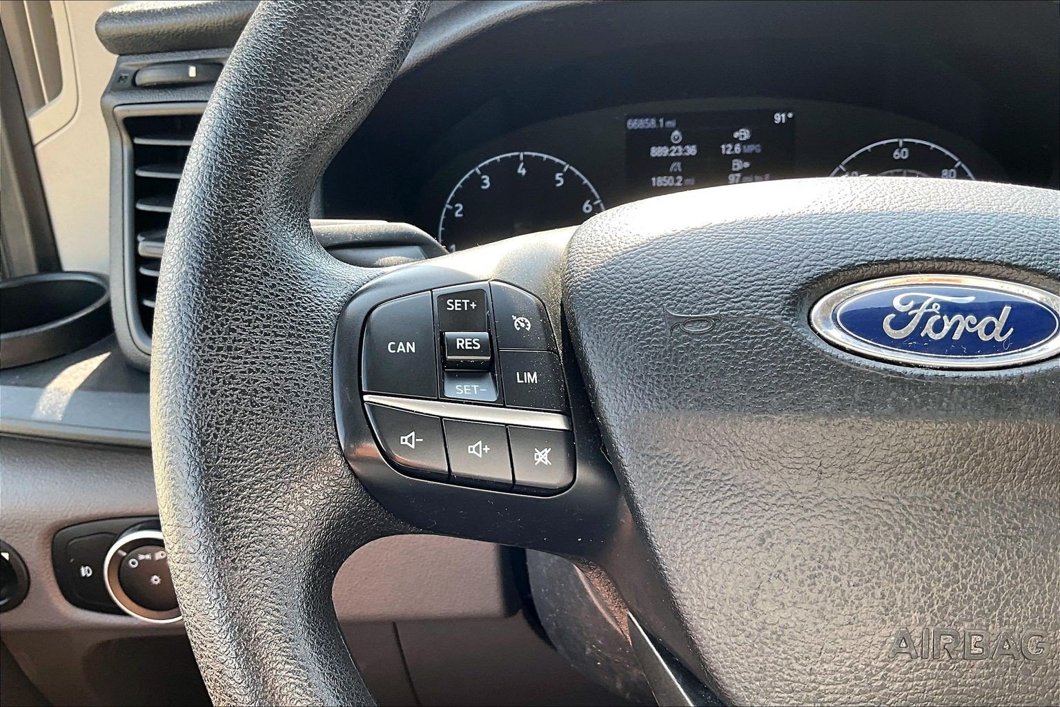 Used 2020 Ford Transit 350 XLT RWD image 22